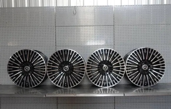Mercedes-Benz EQA R20 alloy rim A2434010600