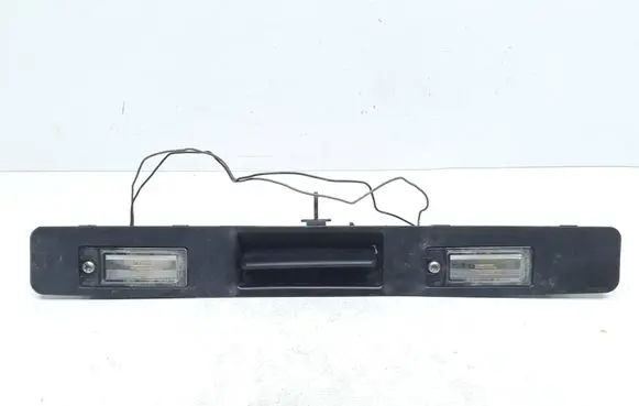 Volvo V70 Trunk door license plate light bar 9203101