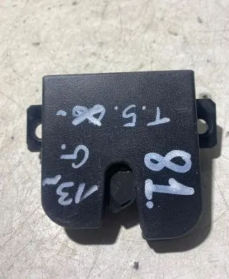 Loading door lock