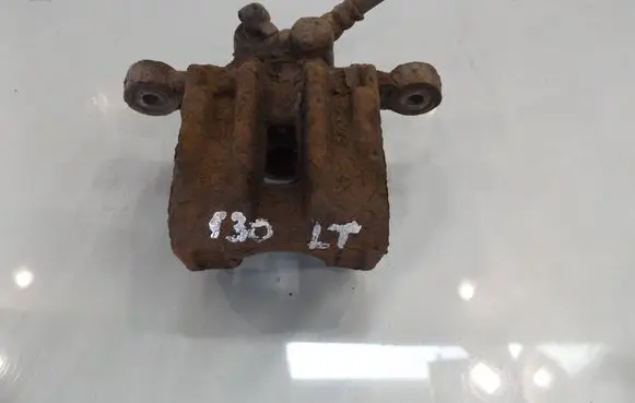 Hyundai i30 Rear brake caliper