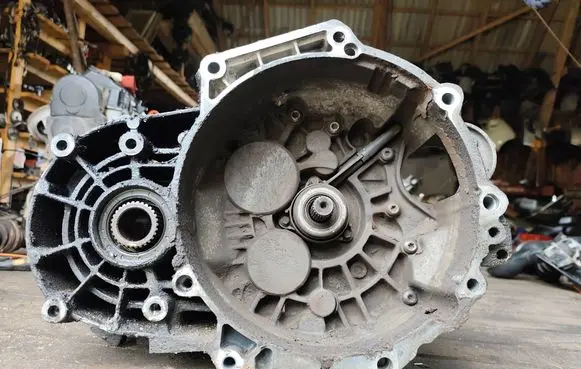 Volkswagen PASSAT B6 Manual 6 speed gearbox JLR