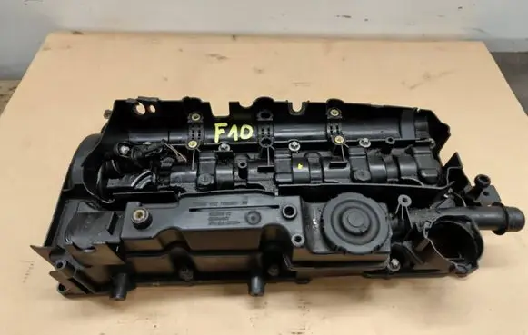 BMW 5 F10 F11 Rocker cam cover 7810584 15265812 PA66GF35
