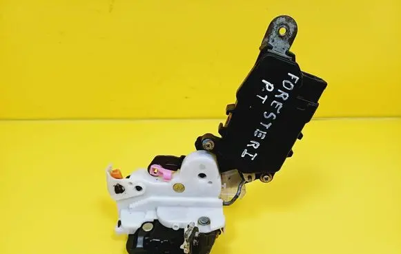 Subaru Forester SF Rear door lock