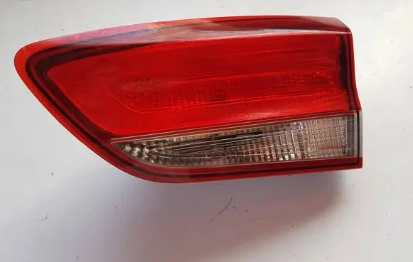 Hyundai i30 Tailgate rear/tail lights 92404G4000