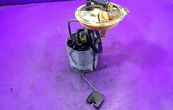 Volkswagen PASSAT B6 In-tank fuel pump