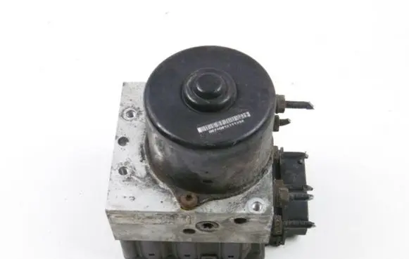 Peugeot 206 CC ABS Pump 962862638B