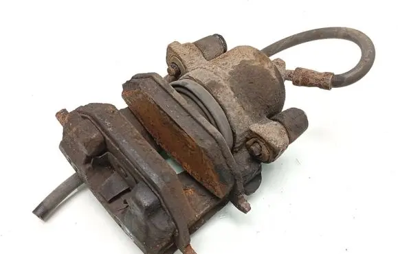 Skoda Octavia Mk2 (1Z) Front brake caliper