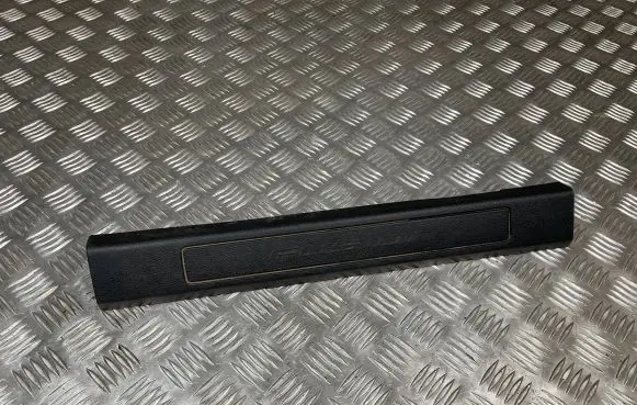 Ford Fusion II Front sill trim cover DS73F13201A
