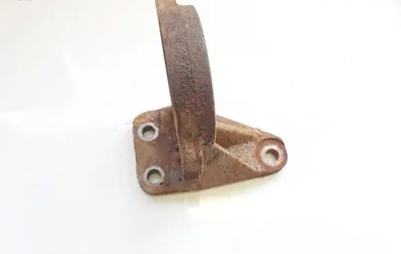 Toyota Corolla E120 E130 Engine mounting bracket