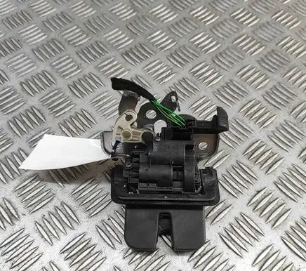 Audi A6 S6 C7 4G Tailgate/trunk/boot lock/catch/latch 8R0827505