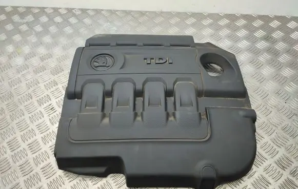 Skoda Octavia Mk3 (5E) Engine cover (trim) 04L103925N