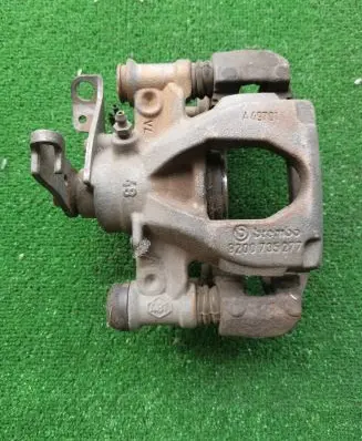 Renault Master III Rear brake caliper 8200735277