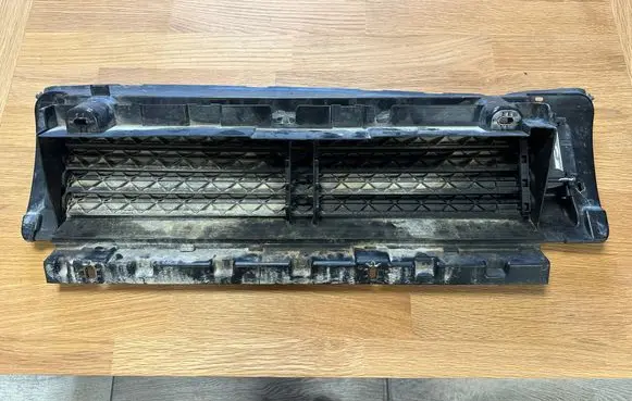 Dacia Duster II Radiator trim 214f69647r