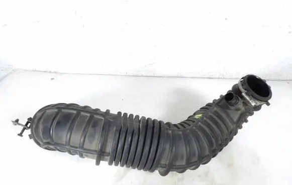 Air intake hose/pipe