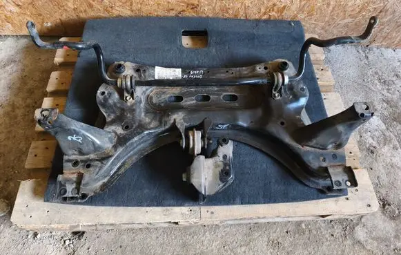 Nissan Qashqai Front subframe 