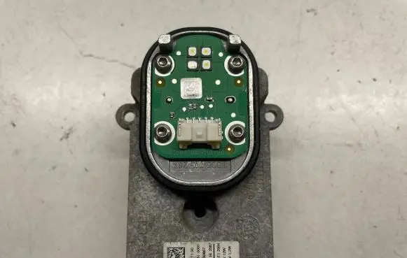 Mercedes-Benz C W205 LED ballast control module 1305715284
