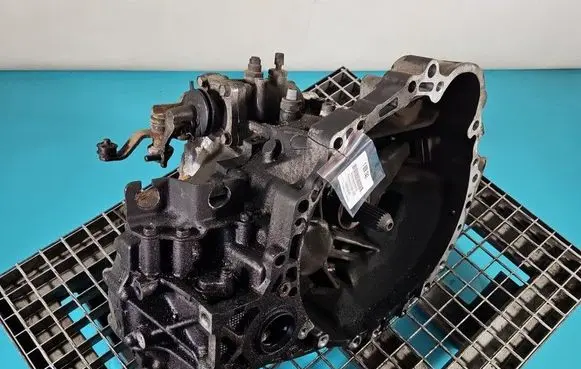 Toyota Corolla E120 E130 Manual 5 speed gearbox IMPRK1606742