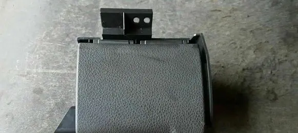 Nissan X-Trail T30 Car ashtray 68430eq000