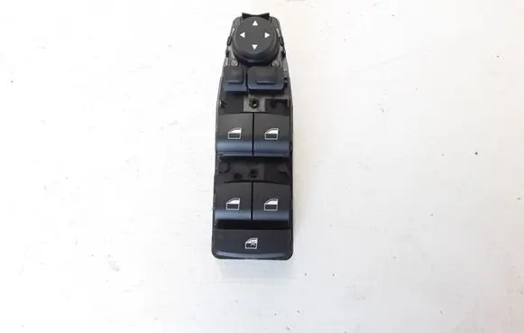 BMW 5 F10 F11 Electric window control switch 9241955