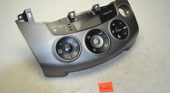 Toyota RAV 4 (XA30) Climate control unit 5590042290