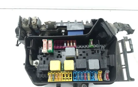 Mercedes-Benz B W246 W242 Fuse module A2469980601