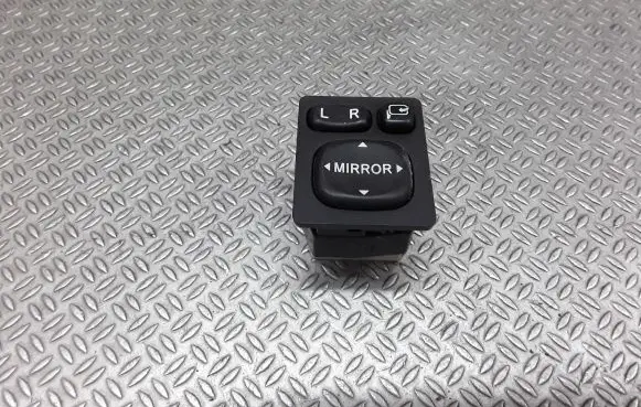 Toyota Avensis Verso Wing mirror switch 769747A