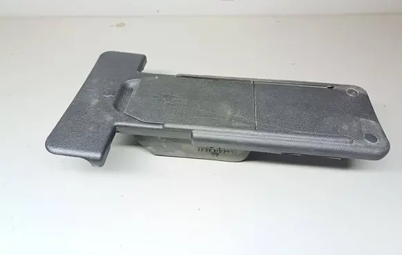 Glove box