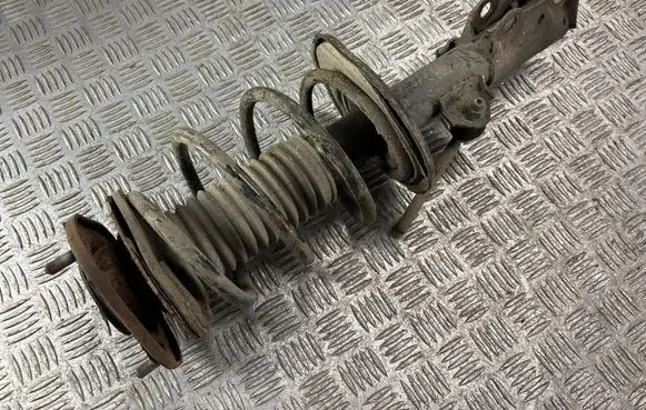 Toyota Auris 150 Front shock absorber with coil spring