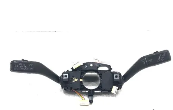 Wiper turn signal indicator stalk/switch