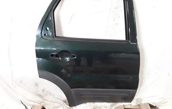 Ford Maverick Rear door