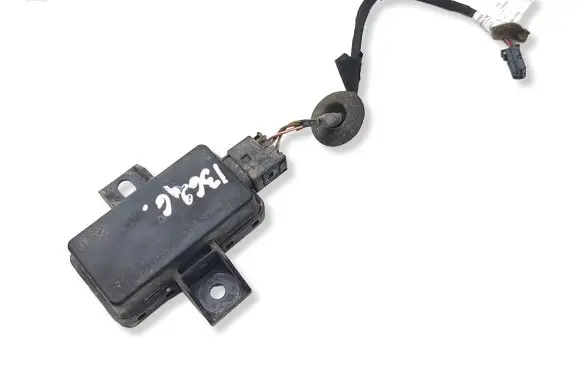 Mercedes-Benz CLS C218 AMG Tire pressure control unit A0009000800