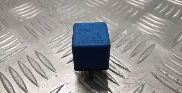 Mercedes-Benz C W202 Other relay 0015429919