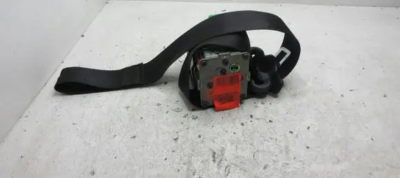 Mercedes-Benz CLC CL203 Front seatbelt A2038606386