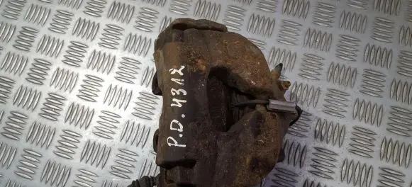 Volkswagen Touareg I Front brake caliper