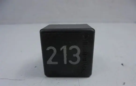 Audi A6 S6 C5 4B Other relay 443951253J