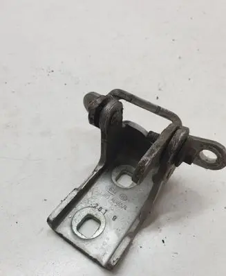Opel Insignia A Front door upper hinge A046574