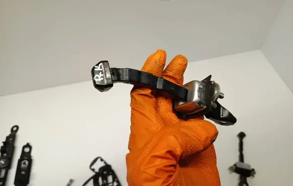 Subaru Outback (BS) Front door check strap stopper 61124AL00A