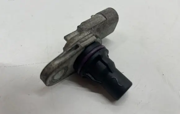 Opel Zafira B Camshaft position sensor 55216241
