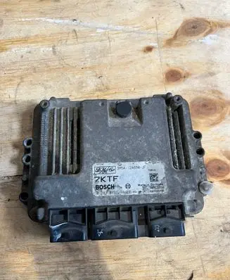 Ford Focus C-MAX Engine control unit/module 3M5A12A650JF 0281011263