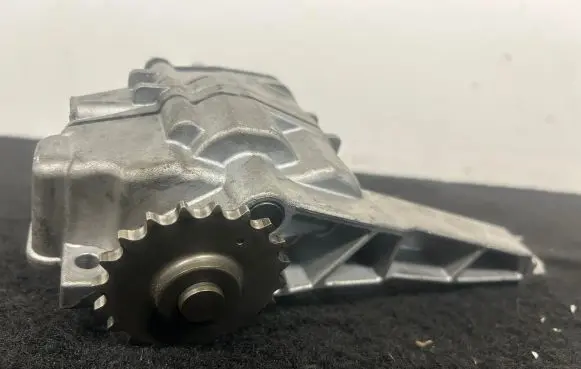 Mercedes-Benz ML W164 Oil pump 6421810847