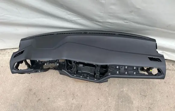 Volkswagen T-Roc Dashboard 2GA858296 2GA857008