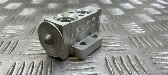 Air conditioning (A/C) expansion valve