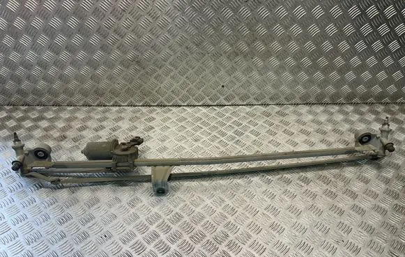 Opel Zafira B Front wiper linkage and motor 13145557