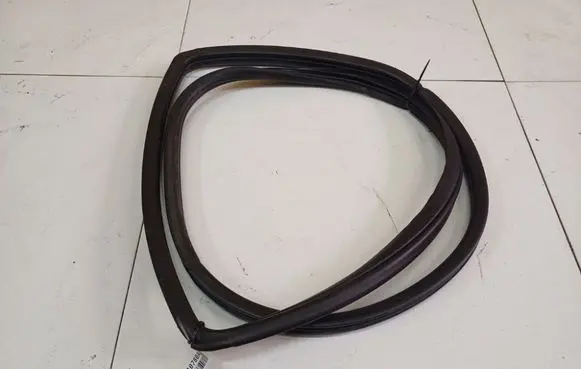 Honda Jazz Rubber seal rear door 