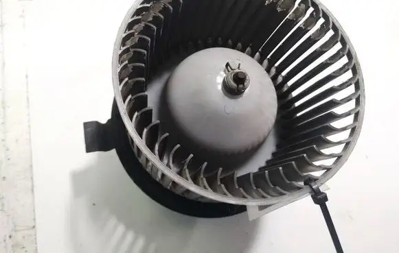 Nissan Tiida C11 Heater fan/blower 