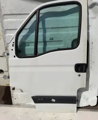 Renault Mascott Front door 7751474636
