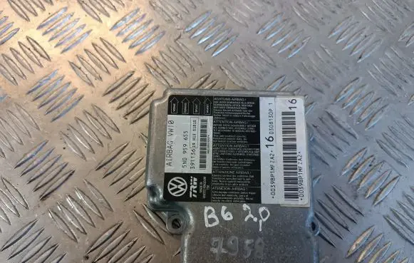 Volkswagen PASSAT B6 Airbag control unit/module 5N0959655 391136 19H13S1815