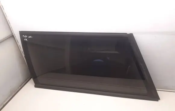 Volkswagen PASSAT B5.5 Rear side window