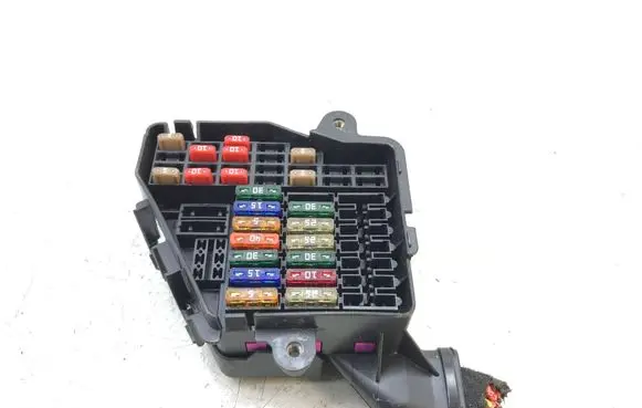 Audi A6 S6 C6 4F Fuse module k3015