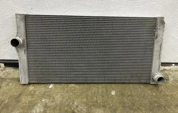 BMW 5 F10 F11 Coolant radiator 1711850917701